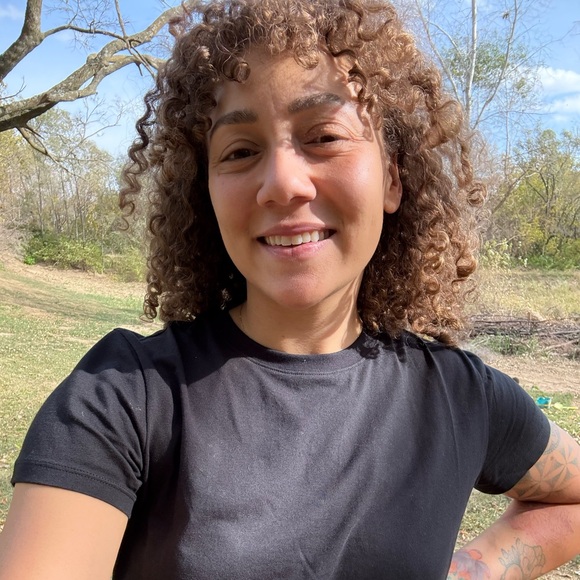 Hello 👋, I’m Kelly! - Picture 1 of 1